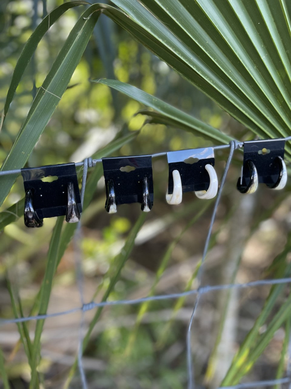 Cow Horn Scoop Earring